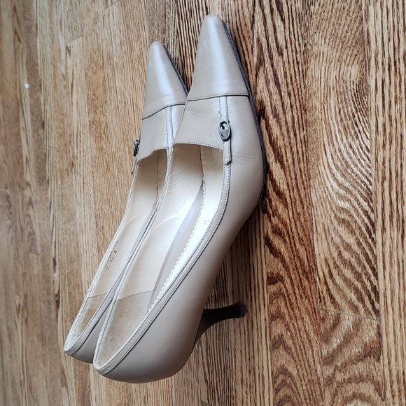 (9) Amalfi Made in Italy Neutral Tone Pointy Toe Leather Heels Formal Ocassion - Picture 6 of 16